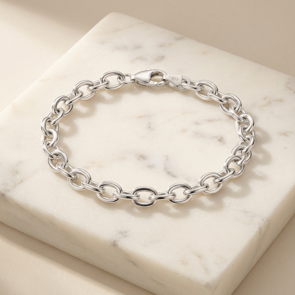 Classic Chain Bracelet - Image 1